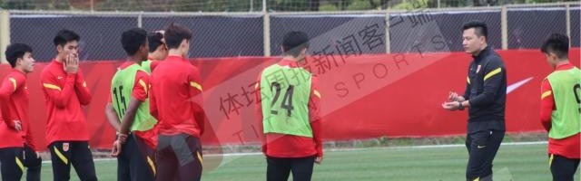 博鱼官方入口-07精英队11日过招U17国少 “大哥”不想只当陪练